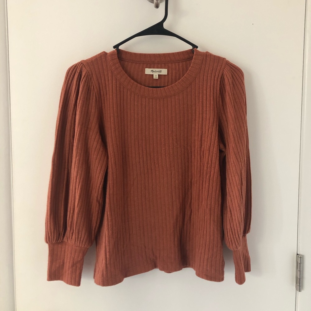 Bubble Sleeve Ribbed Sweater